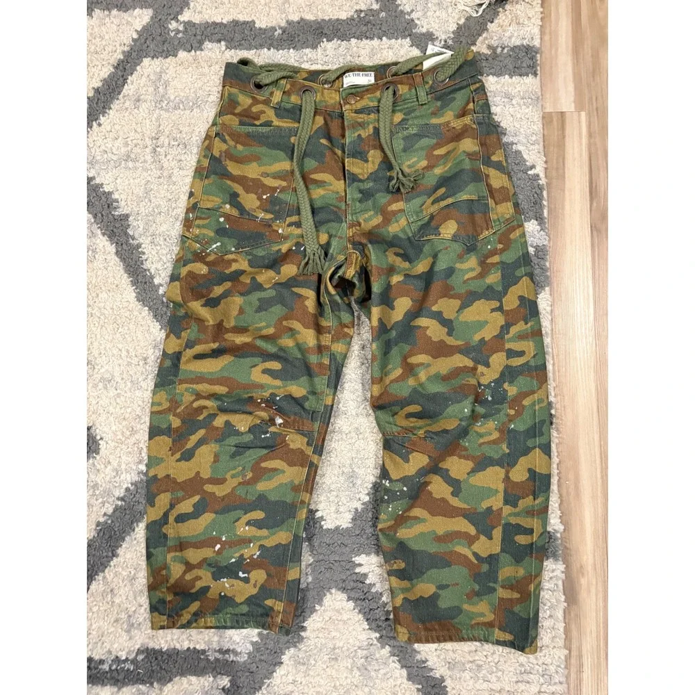 Free People We The Free Moxie Low Slung Barrel Camo Paint Splatter Pants 31 xx
